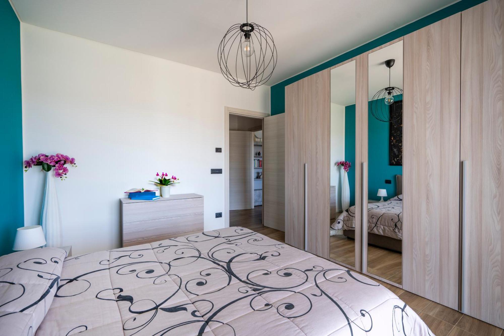 Kind Park - Sleek Apartment With Terrace & Parking Бари Экстерьер фото